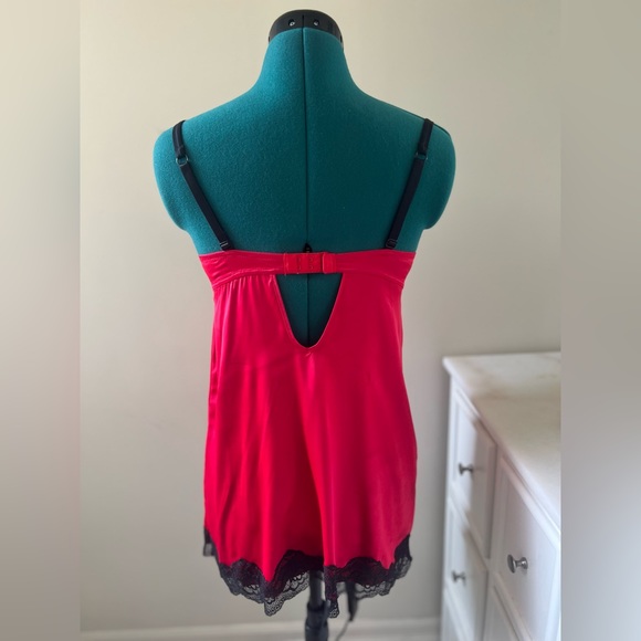 La Senza Lingerie (Red, Black Lace, Medium) - Picture 3 of 3